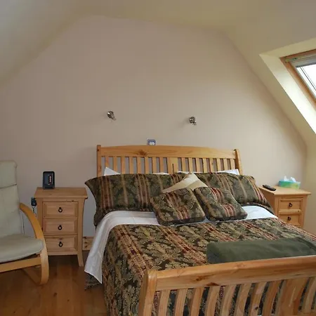 Creevagh Heights Bed & Breakfast 4*