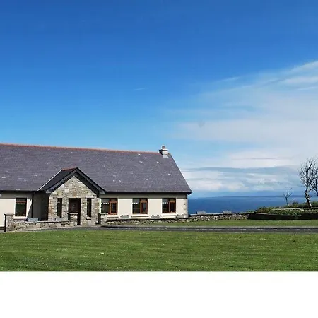 Creevagh Heights Bed & Breakfast 4*